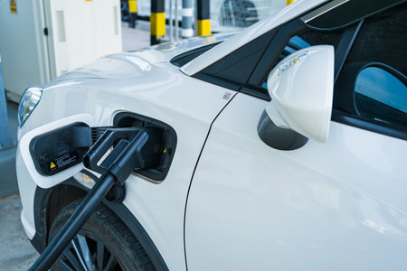 電動車續航力解析：影響電池效能的關鍵因素