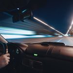 5G 低延遲優勢如何影響自駕車決策反應